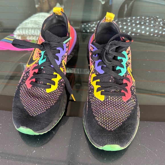 Nike Women's Epic React Flyknit 2 Athletic Shoes Size 9 Black Ember Glow - Picture 4 of 11